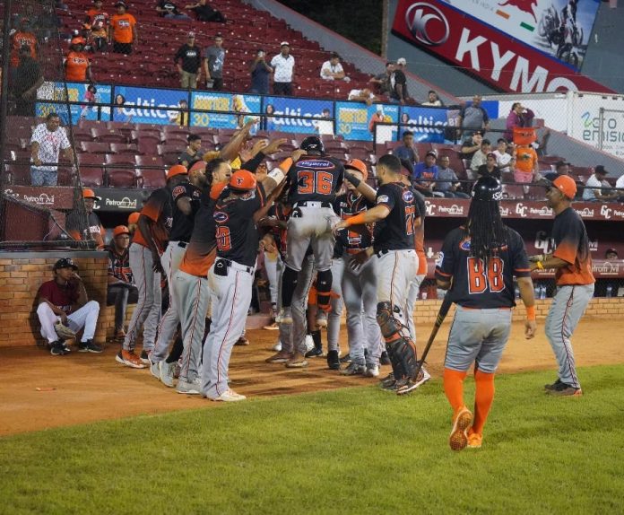 Proyecta el posible equipo de los Toros