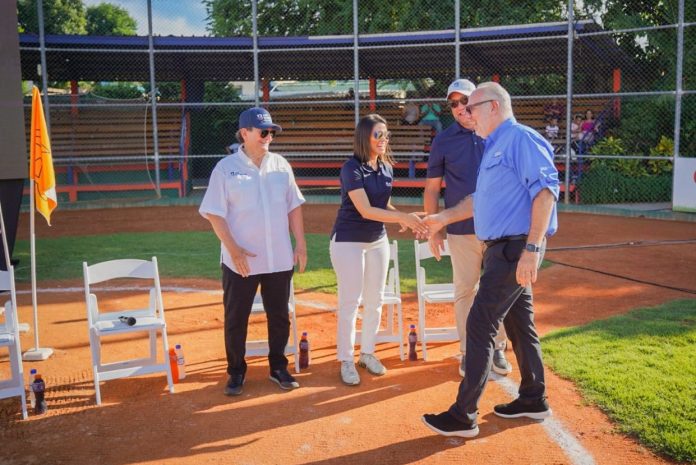Ravelo a jóvenes: ‘Cuídense de los amigos falsos’