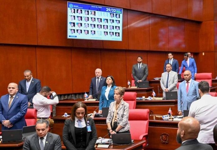 Senado conforma comisión entrevistará aspirantes JCE