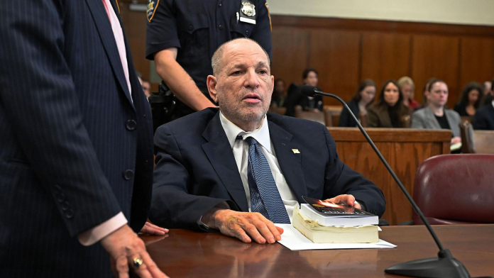 El nuevo juicio contra Weinstein por delitos sexuales se retrasa hasta 2025