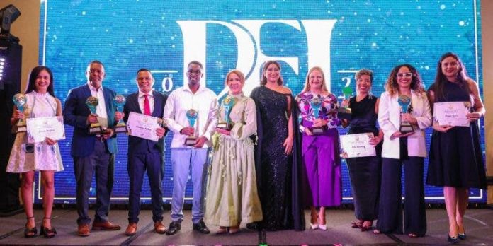 Adompretur entrega Premio Nacional de Periodismo Turístico