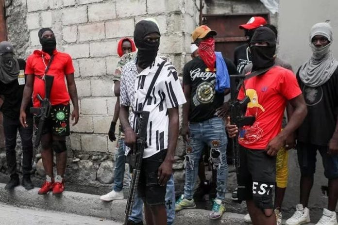 Aumentan a más de 50 los muertos por un ataque de bandas armadas en Haití