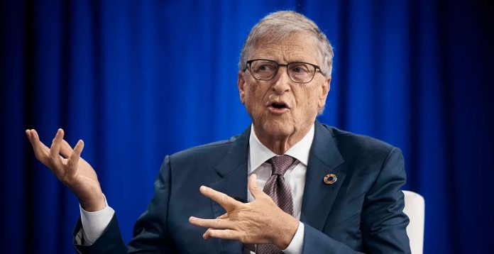 Bill Gates respalda a Kamala Harris con 50 millones de dólares, según The New York Times