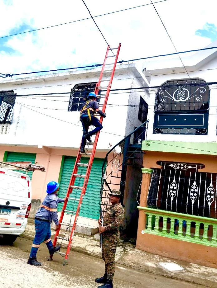 Edesur desmantela 70 conexiones ilegales en Barahona
