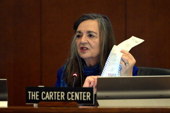 El Centro Carter muestra supuestas actas electorales que dan victoria a González Urrutia