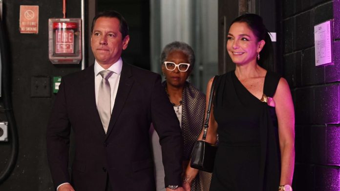 Esposa de candidato a gobernador en PR sufre ACV a menos de un mes de las elecciones