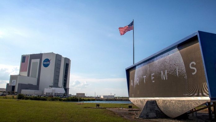 La NASA reduce a nueve las posibles regiones de alunizaje de su misión Artemis III