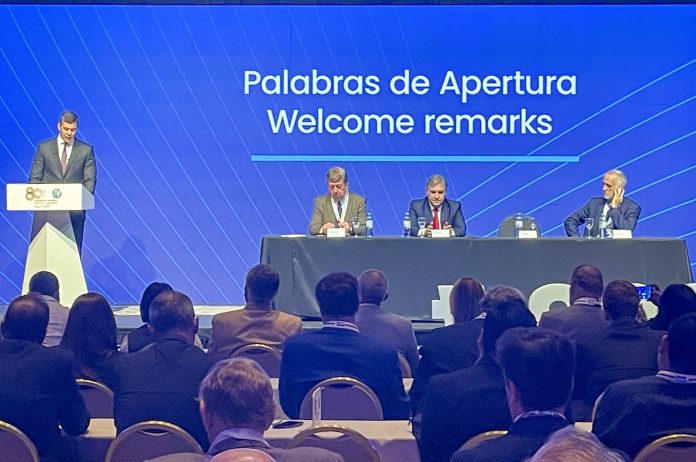 Libertad de prensa y expresión con restricción en LA