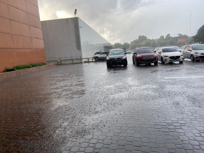 ¡Estos son los fenómenos que están causando lluvias hoy en RD!