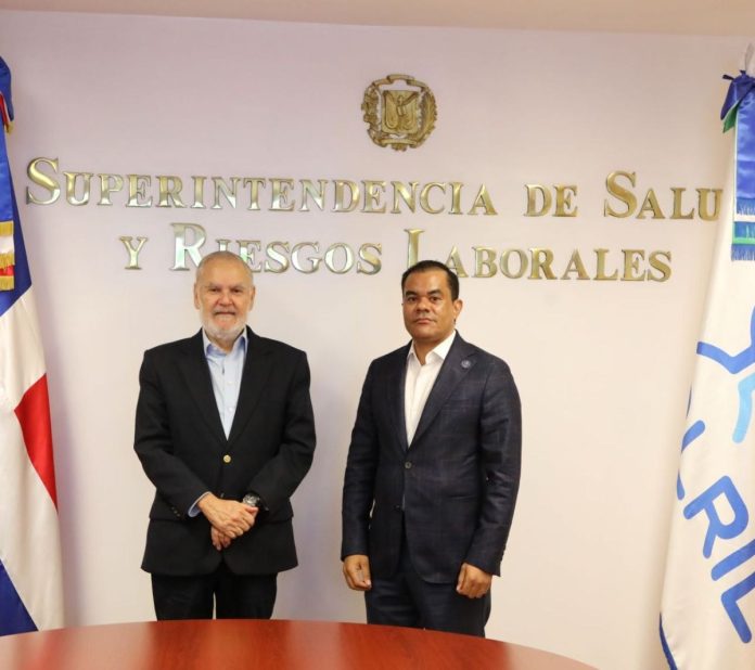 DIDA y Sisalril socializan para sancionar cobros indebidos en servicios de salud