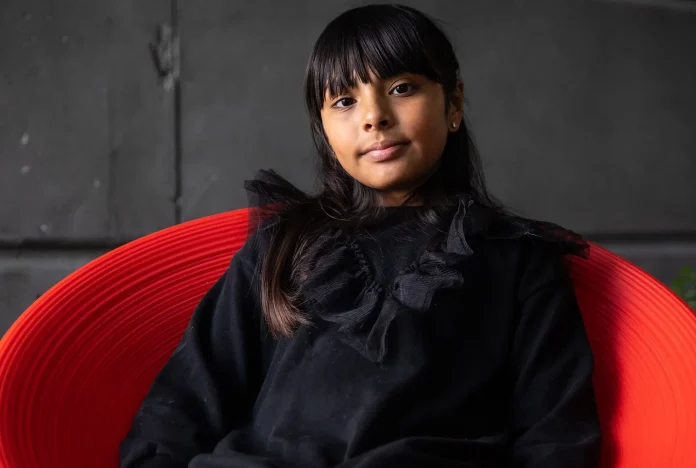 Adhara Pérez, la adolescente mexicana con un coeficiente intelectual superior al de Einstein y Hawking