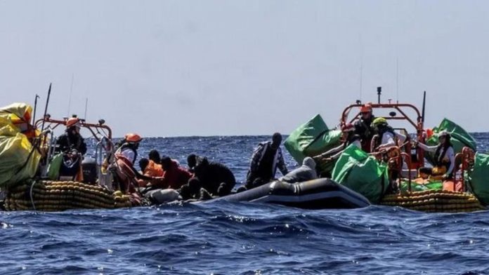 Al menos 55 inmigrantes muertos en tres naufragios cerca de Canarias
