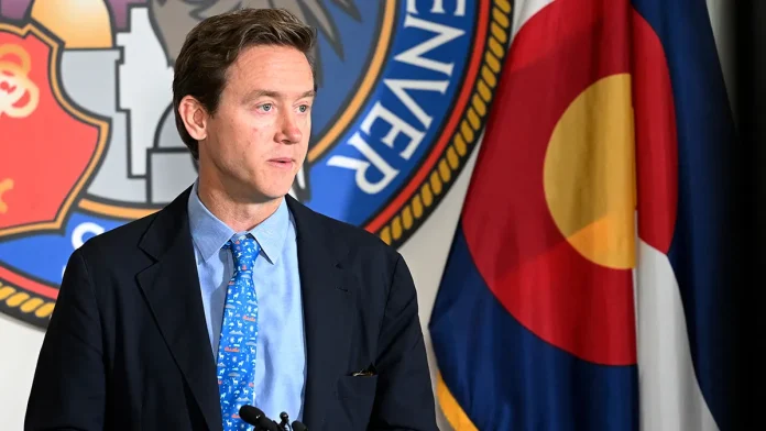 Alcalde de Denver se opondrá a deportaciones de Trump, aunque lo lleven a la “cárcel”