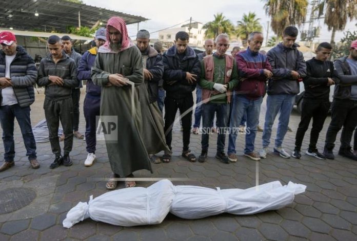 Ataques de Israel en Gaza dejan 33 muertos en un día