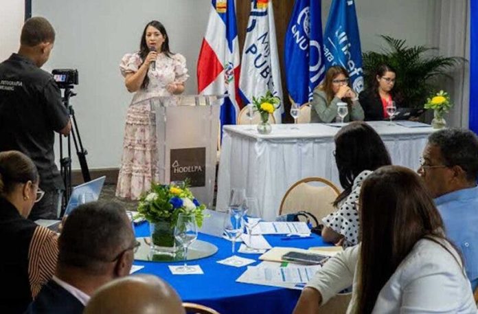 Autoridades discuten retos trata y tráfico de migrantes