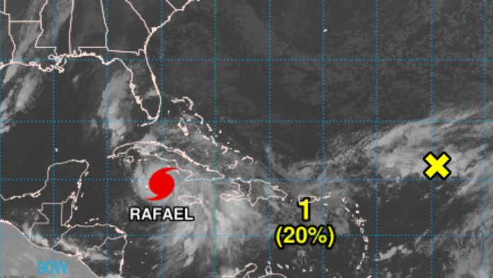 Tormenta Rafael se convierte en huracán categoría uno rumbo a las Islas Caimán y Cuba 