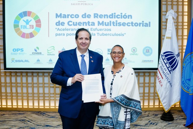 1733419685 963 Victor Atallah firma acuerdo con 17 instituciones en busca de