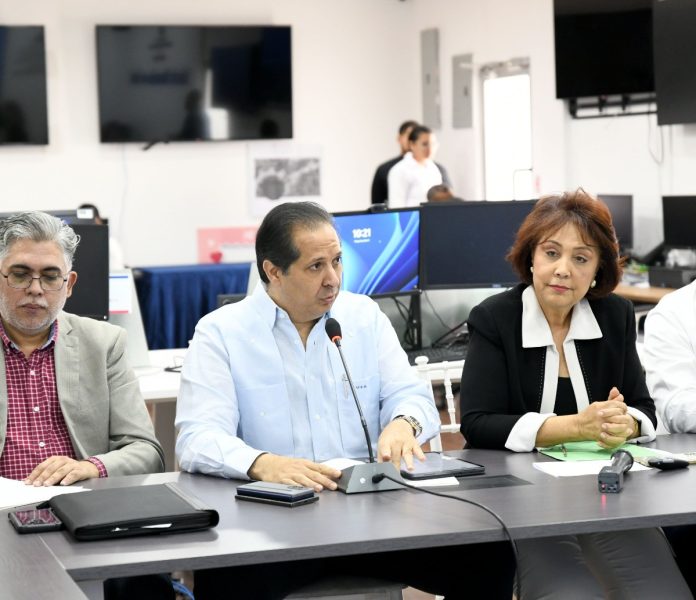 Víctor Atallah: “Queremos construir salas de lactancia en todas las instituciones públicas”