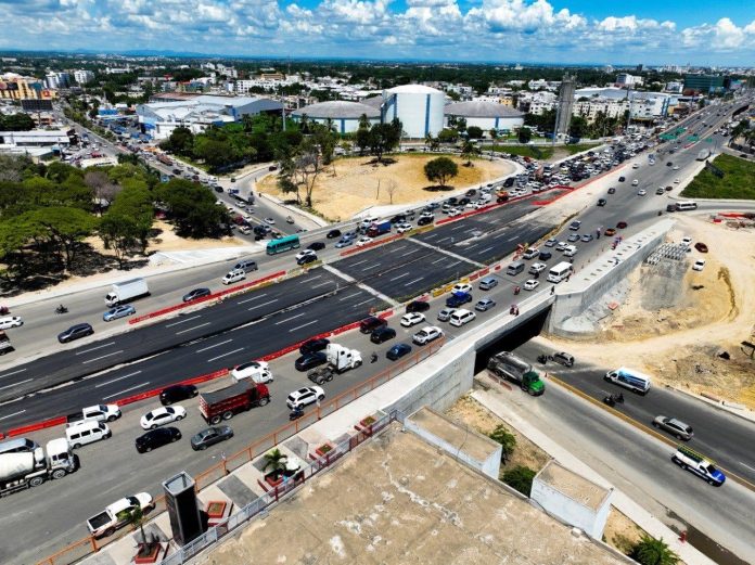 Evite caer en un tapón, aquí las rutas alternas por trabajos del km 9 de la Autopista Duarte