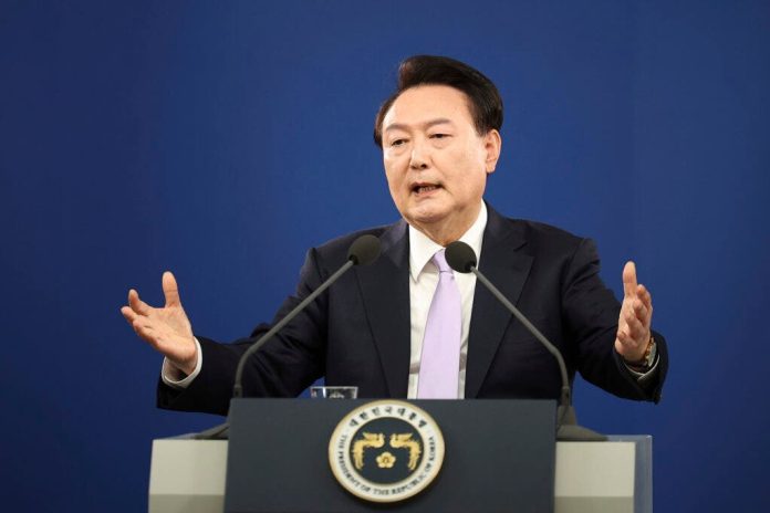 El presidente surcoreano anuncia que revocará la ley marcial