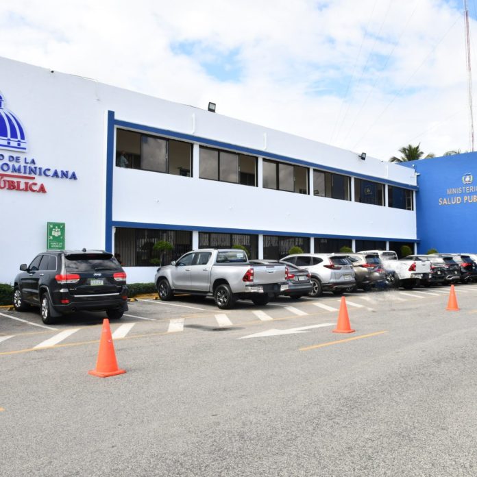 OPS valora a RD como líder en manejo de dengue en Las Américas, informa Salud Pública