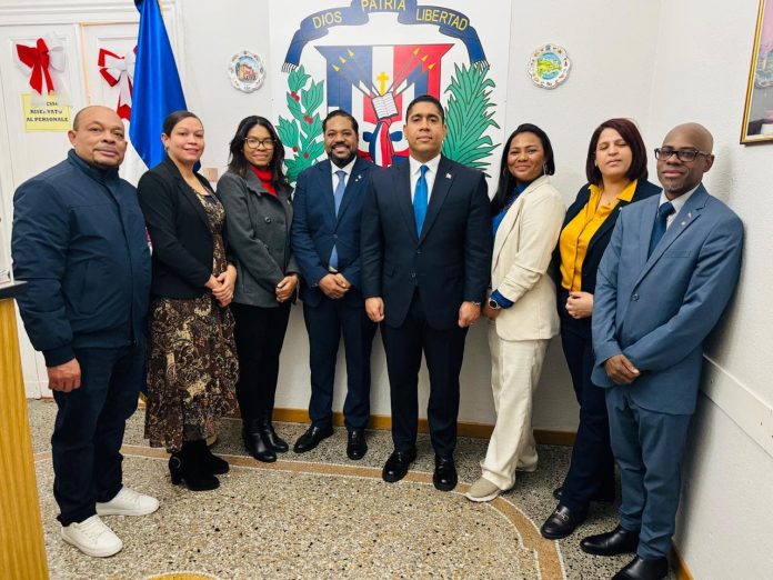 Nuevo cónsul de RD en Génova asume funciones