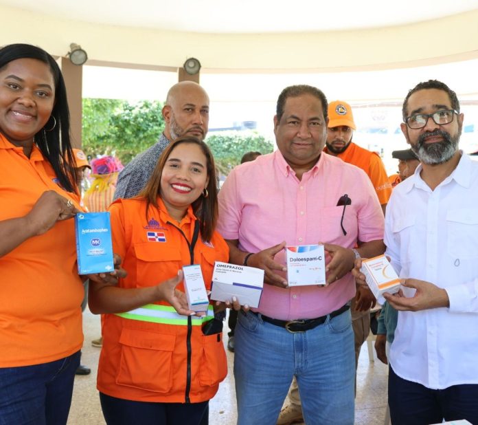 Defensa Civil realiza operativo médico en las comunidades más vulnerables de Monte Plata