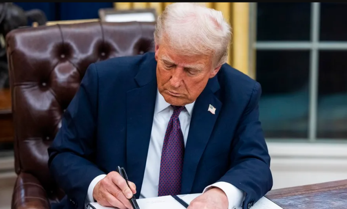 Las 10 medidas más controversiales tomadas por Donald Trump