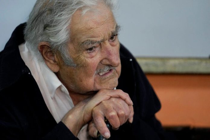 Médica confirma que Mujica tiene metástatis en el hígado y dice que quiere estar tranquilo