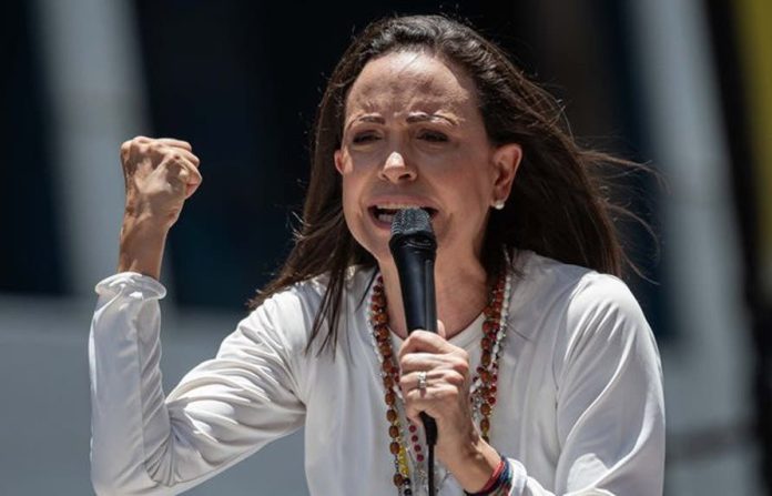 Oposición de Venezuela comienza protestas por el mundo en víspera de asunción presidencial  