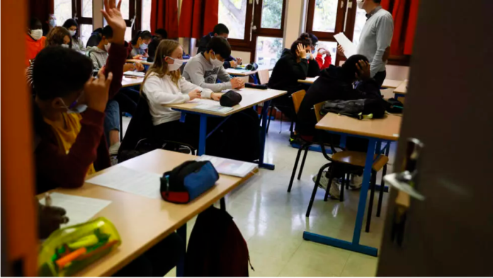 Una niña es detenida en su colegio para ser deportada junto a su familia