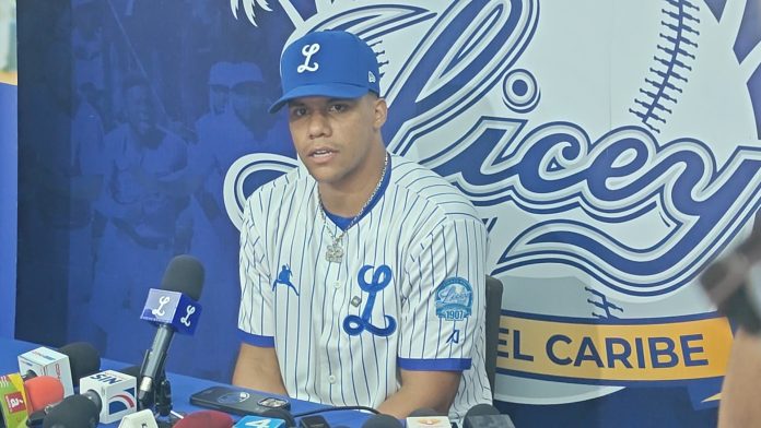 ¿Juan Soto jugará con el Licey? El pelotero responde