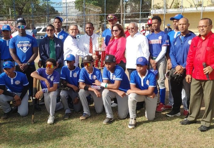 Academia Luisito se corona campeón en categoría 13-14 años