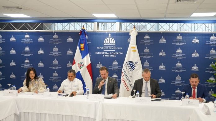 CNZFE aprueba instalación de 10 empresas