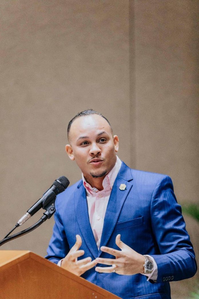 Condenan a cinco años de prisión a Jairo González