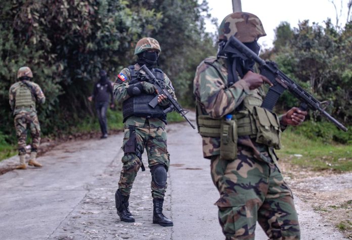 EU aprueba 40 millones para asistir Policía Haití