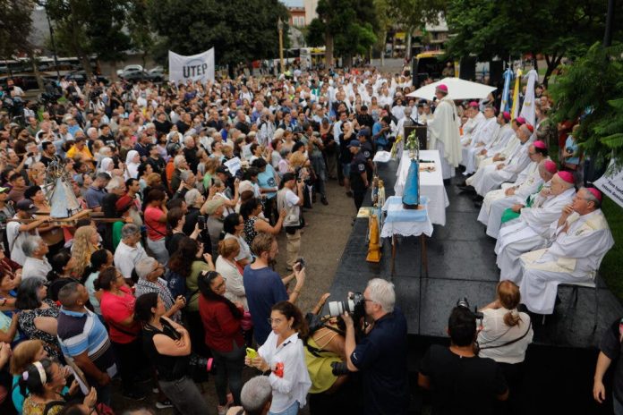 Papa Francisco: la ‘plaza de los excluidos’ de Buenos Aires reza por su salud