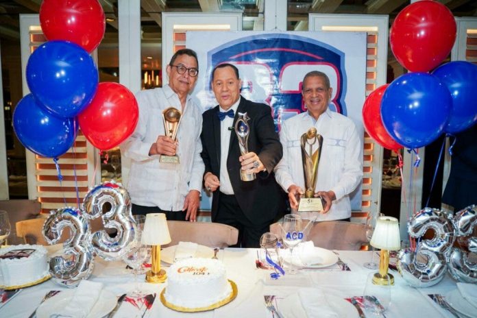 Masivo apoyo con motivo a los 33 años de Impacto Deportivo radio y televisión