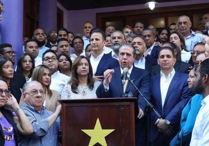 Peledeístas NY valoran inscripción candidatura presidencial 2028 Javier García