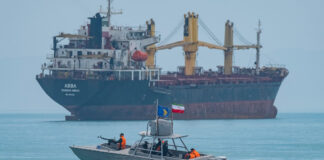 Esta industria clave está bajo riesgo por el cierre del estrecho de Ormuz