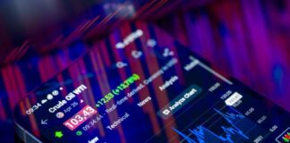 Brusco salto de los precios del petróleo en medio de la escalada en Oriente Medio