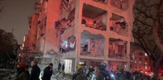 Ruinas, incendios y decenas de heridos en el sur de Israel tras un ataque de Irán