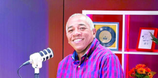 Mario Díaz poetizó el erotismo de la salsa para no avergonzar a sus padres