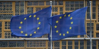 La UE alerta de un shock energético por falta de petróleo y pide a los países ahorrar carburante y potenciar refinerías y almacenamiento