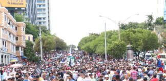 ¿Entonces quiere decir, que tres legisladores y tres expresidentes pesan e influyen más que 7.5 millones de electores y por eso, ellos quieren anular las candidaturas independientes a los partidos? La nación debe y tiene que despertar