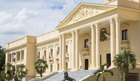 Entonces quiere decir, ¿que cuando se esperaba que el gobierno plutocrático hablara de medidas de austeridad para sí mismo, su presidente vocero, reclama que sea la nación quien lo haga? ¿O ha perdido el sentido de los correcto o quiere desafiar a una ciudadanía cansada de sus desafueros?