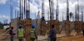 La burocracia contra el crecimiento económico: Las licencias de construcción caen 11 %, en medio de denuncias por trabas en la permisología