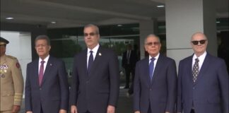 De buenas a primeras. la ultraderecha trumpista a la dominicana presenta credenciales y de cobardes, dentro del país político nadie la enfrenta y para cortar por lo sano. Es el peor peligro para la funcionabilidad de la desacreditada partidocracia y el comienzo de un conato de desobediencia civil a gran escala. Las huelgas a este día, así lo indican