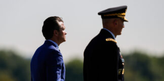 Axios: El cese de generales en plena guerra deja en ‘shock’ al Ejército de EE.UU.