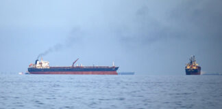 Trump a Irán: «Abran el jodido estrecho, malditos locos, o vivirán en el infierno»